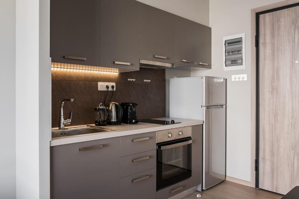 Piraeus Deluxe 2Bdr Apt - Near Metro And Port Exterior foto